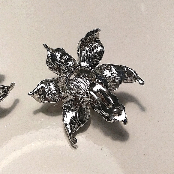 Clip pearls Crystal earrings - Picture 4 of 4